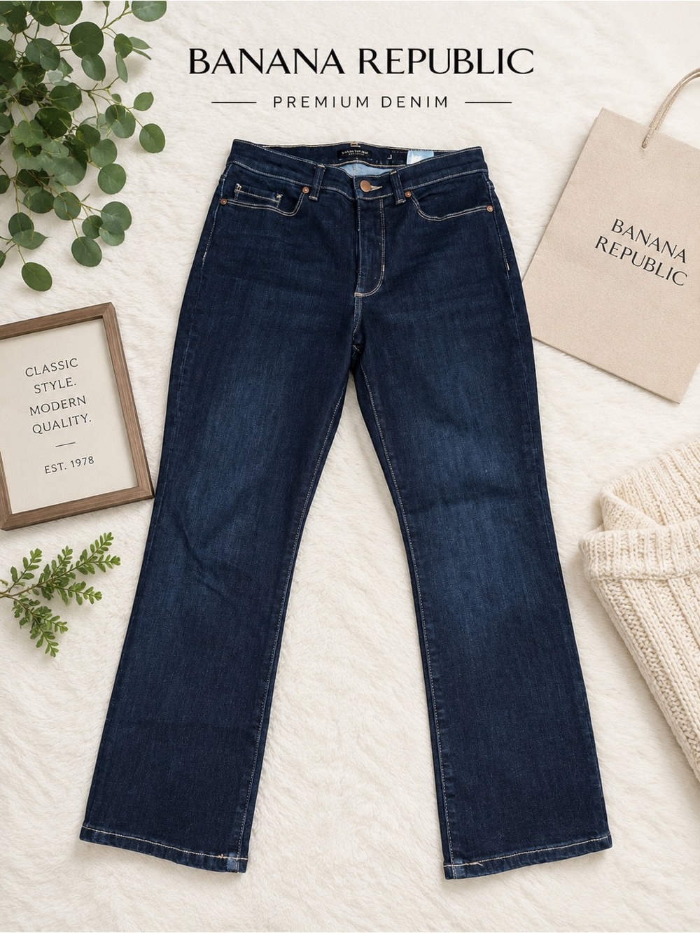Banana Republic Premium Denim Mid Rise Crop Flare Jeans Dark Wash Size 28